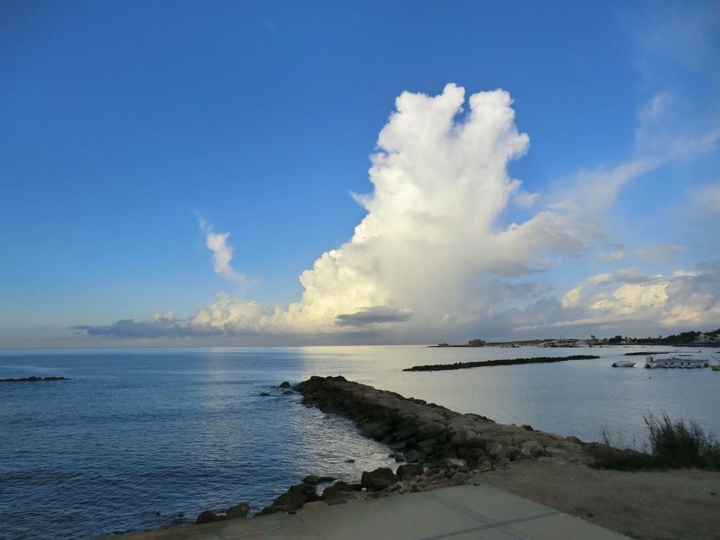 Limnaria Westpark Apartman Paphos Szoba fotó
