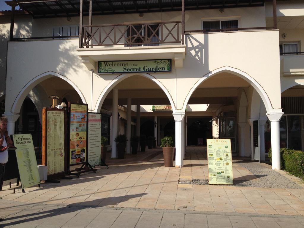 Limnaria Westpark Apartman Paphos Szoba fotó